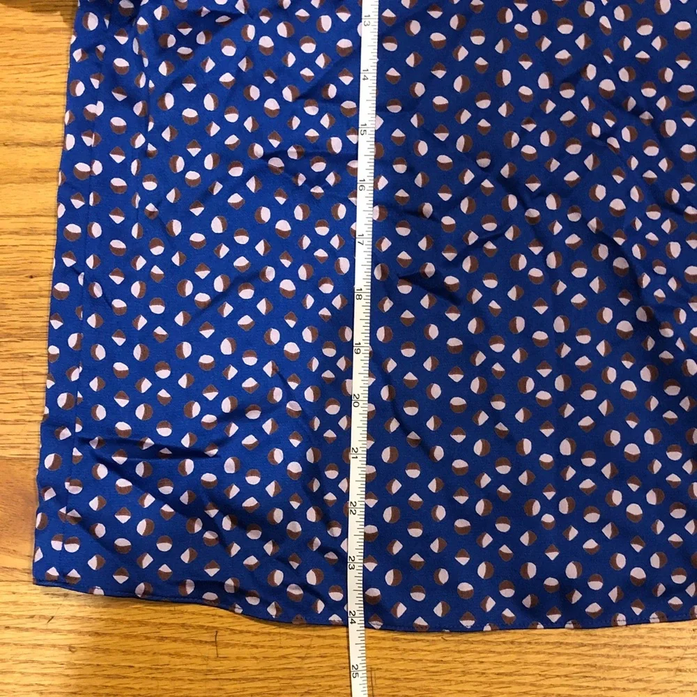 Authentic kate spade NWOT Blue top with design